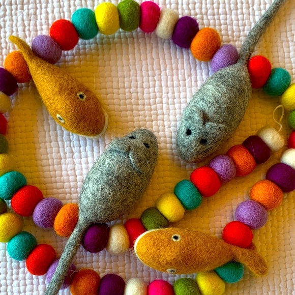 Here Here Kitty Felt Mouse Cat Toy Set - Picture 13 of 16